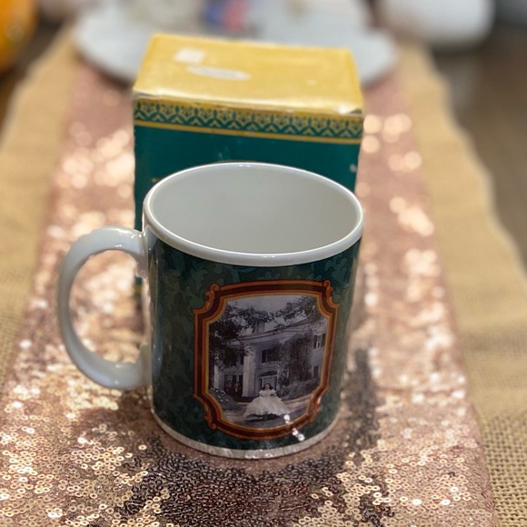 Vintage Hamilton “Gifts Gone With The Wind” Scarlett @ Tara Coffee Mug NWT - Picture 5 of 14